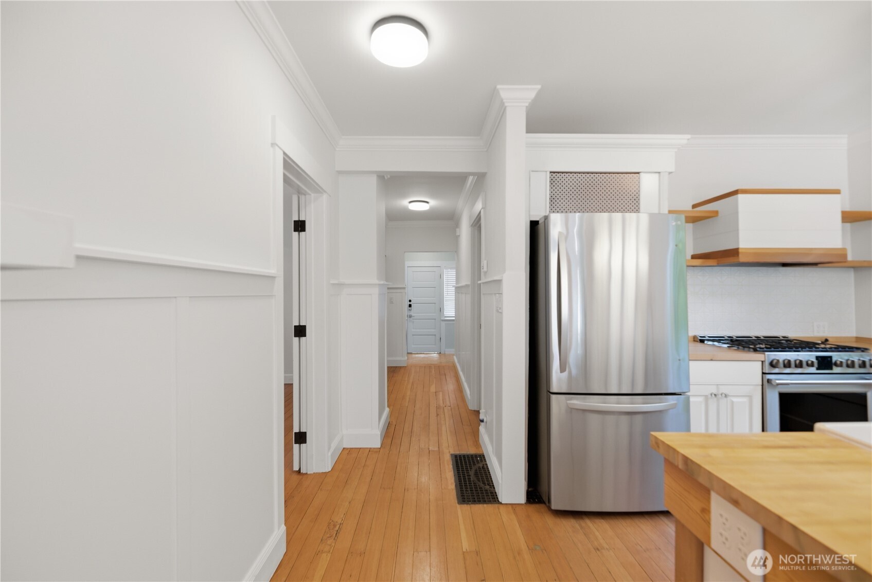145 Park Avenue Property Photo 10