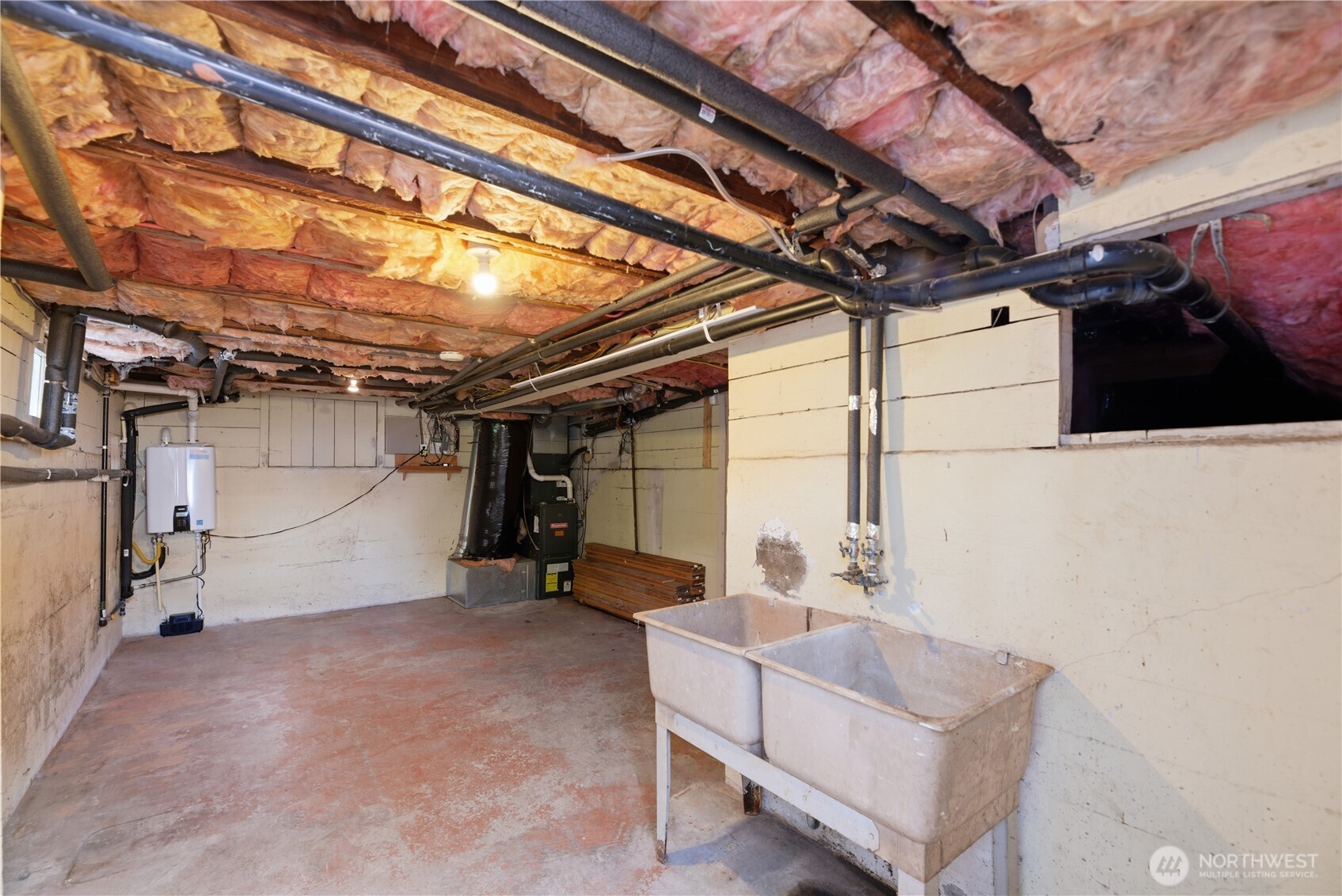 145 Park Avenue Property Photo 38