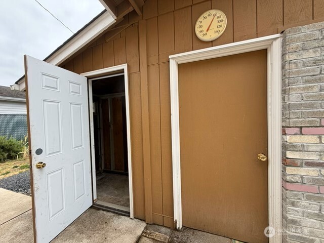 509 Monroe Street Property Photo 22