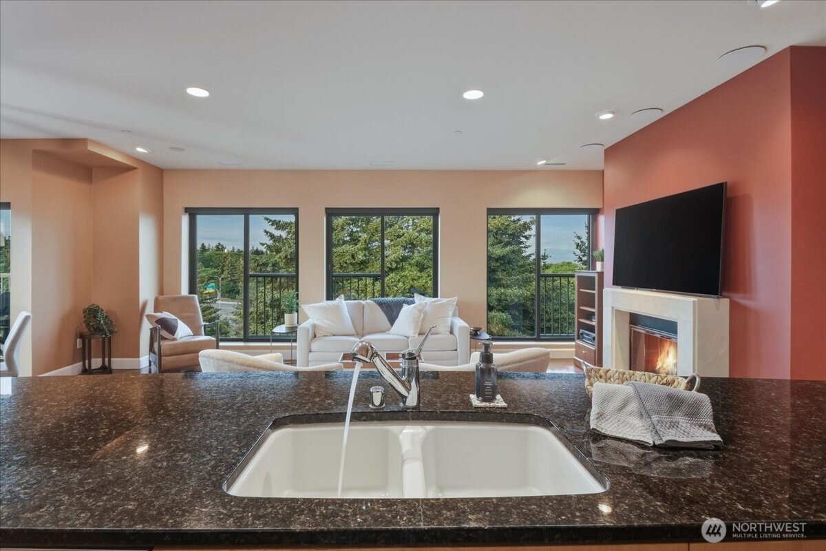 500 Broadway Street 603 Property Photo 16