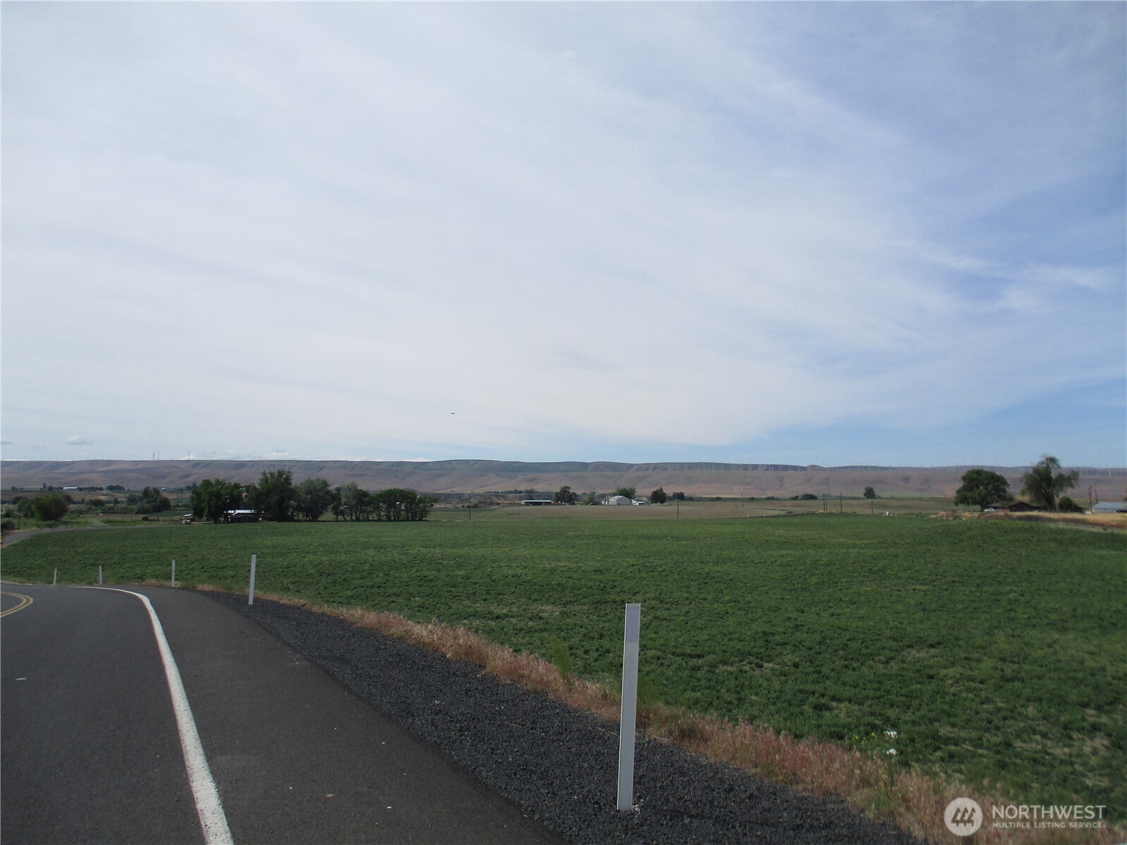 669 Cummins Road Property Photo 3