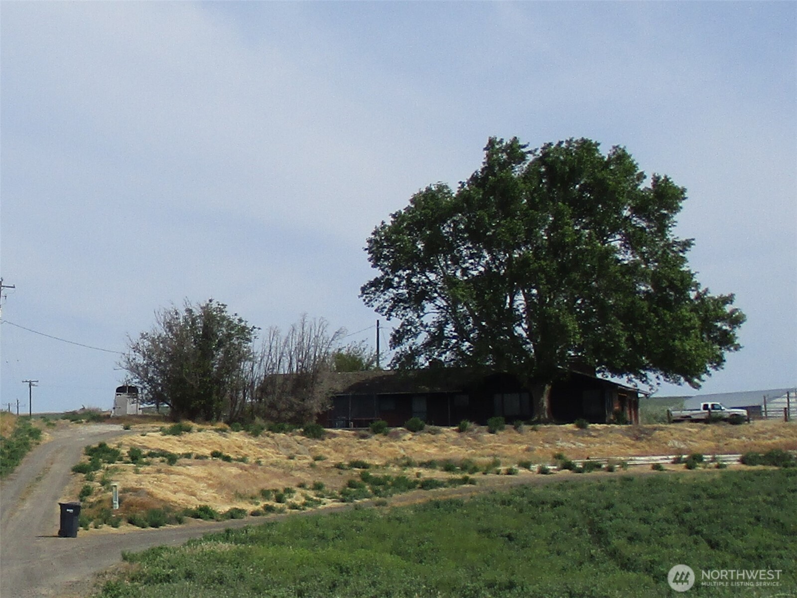 669 Cummins Road Property Photo 11