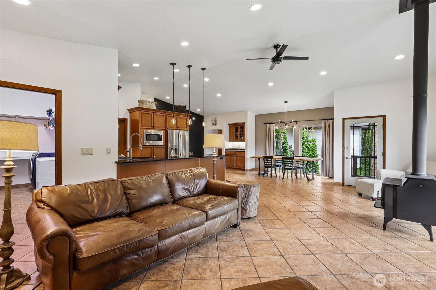 873 Mountain View Road Property Photo 10