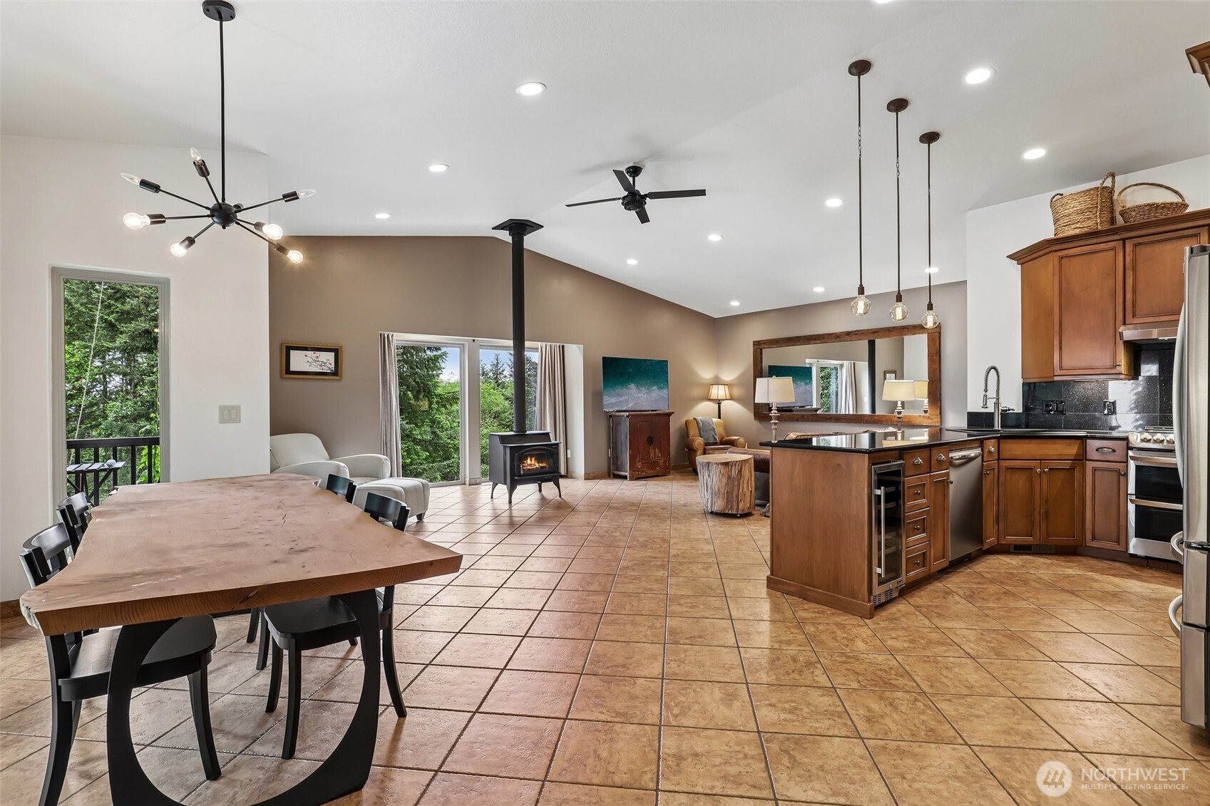 873 Mountain View Road Property Photo 13