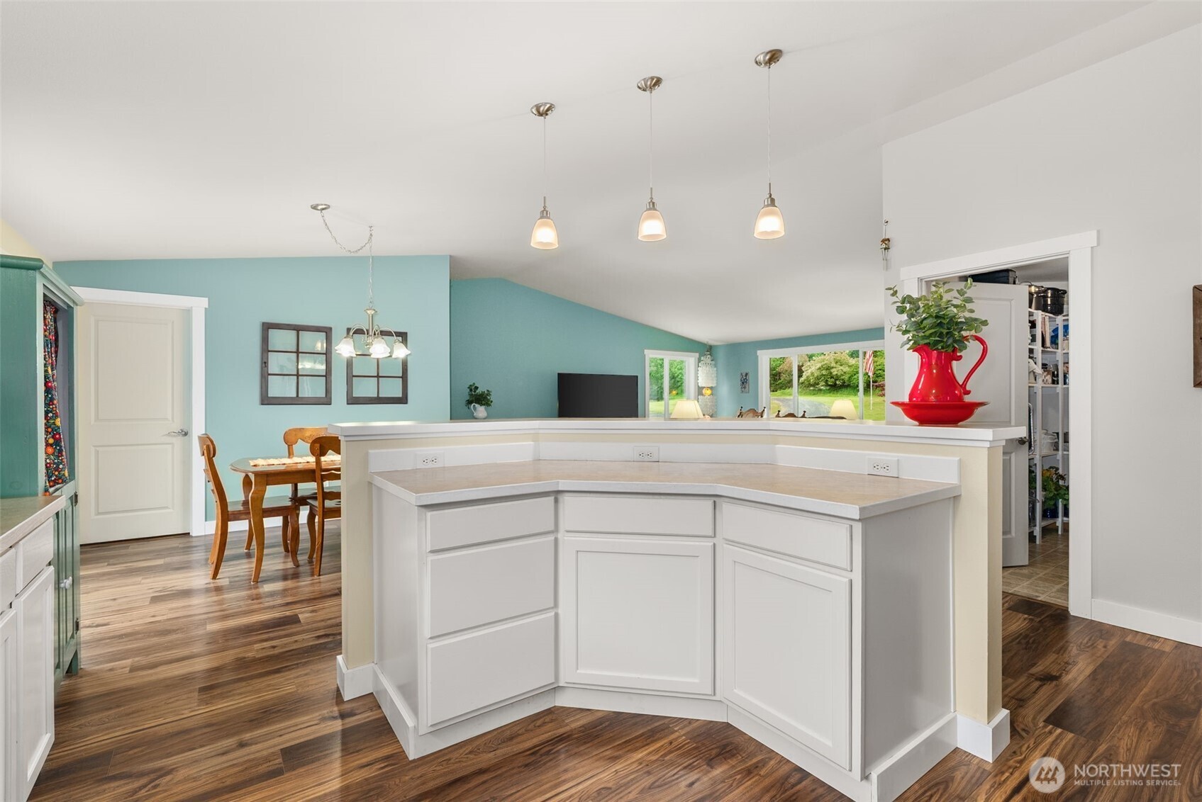 209 48 Haywire Road Property Photo 11