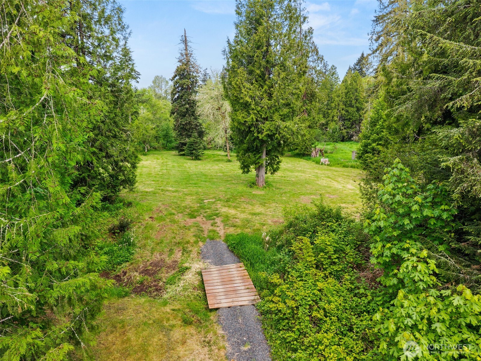 209 48 Haywire Road Property Photo 33