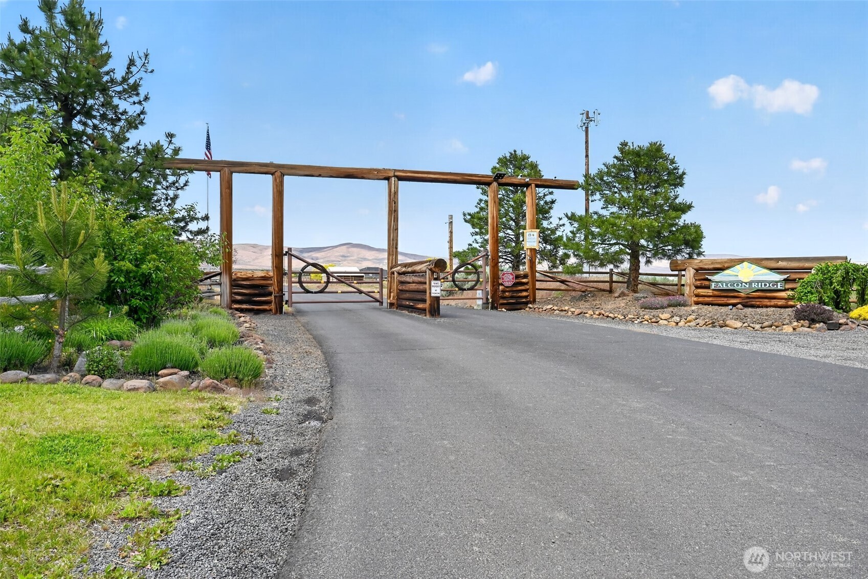 130 Red Tail Road Property Photo 3