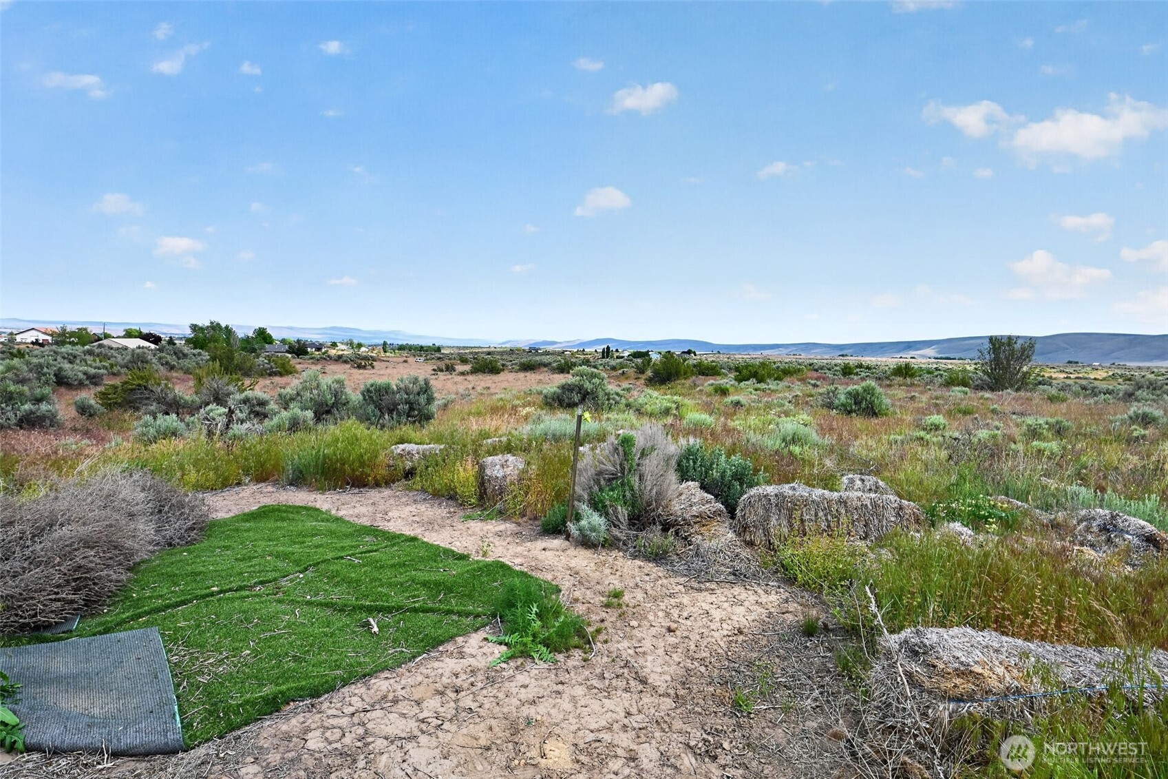 130 Red Tail Road Property Photo 14