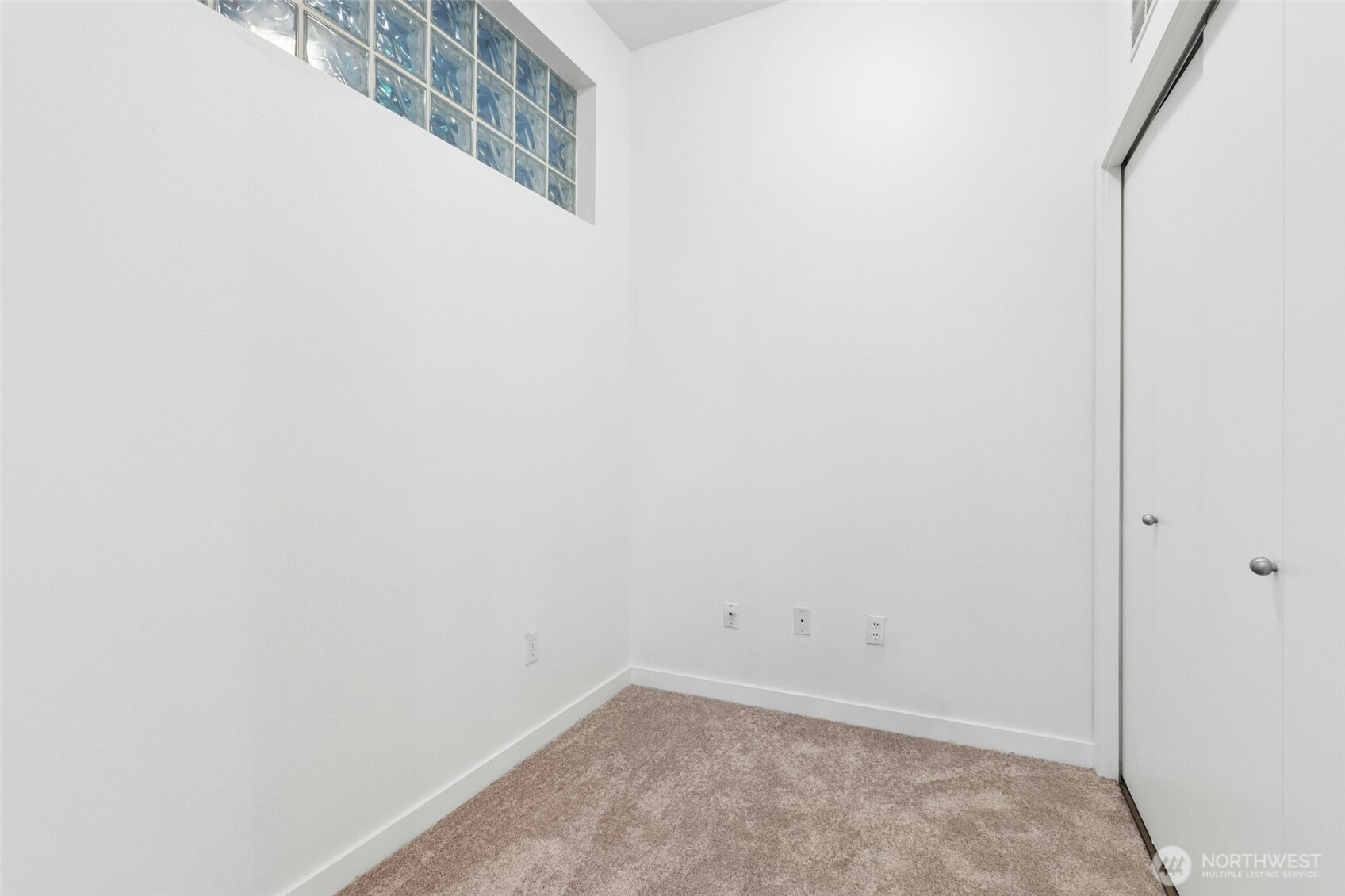 521 7th Avenue 207 Property Photo 22