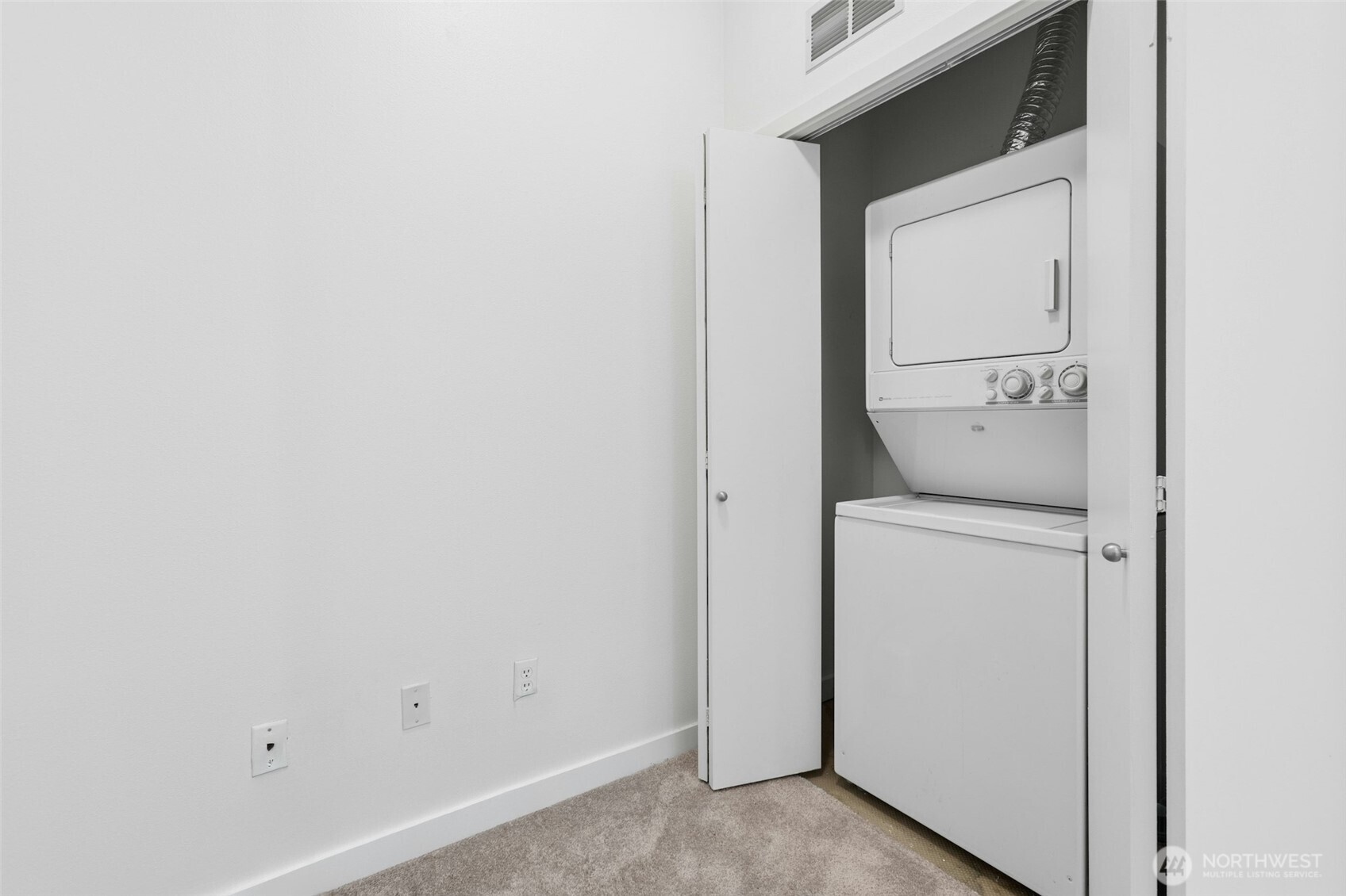 521 7th Avenue 207 Property Photo 23