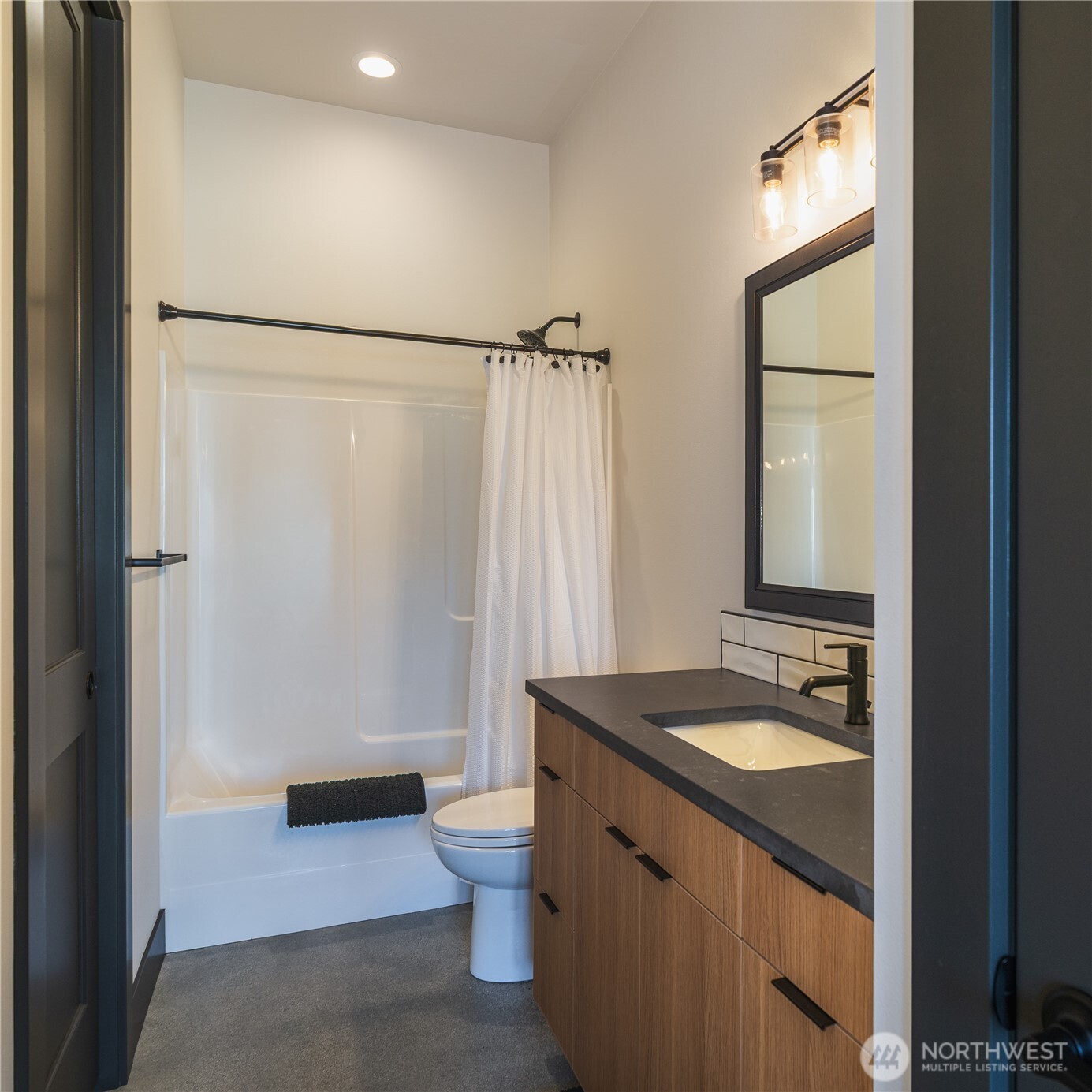 391 Porcupine Lane Property Photo 35