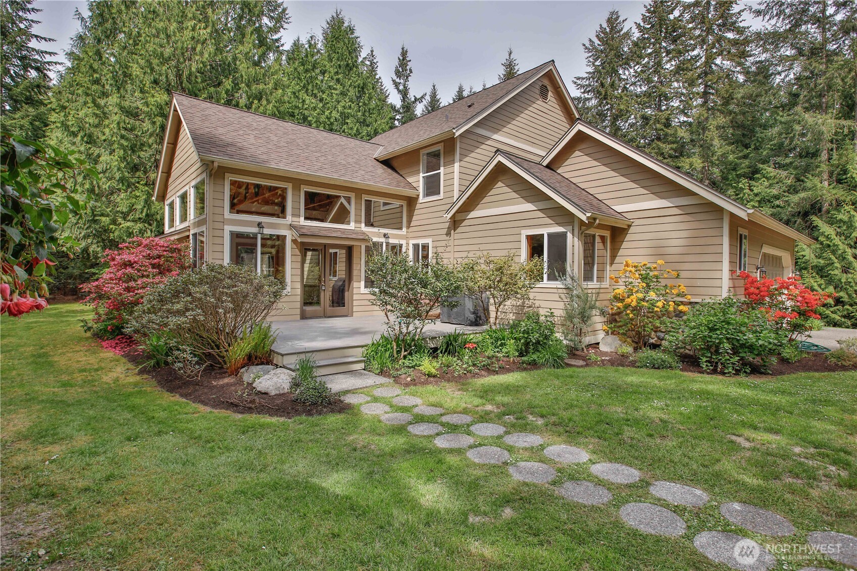 4896 Lucy Lane Property Photo 2