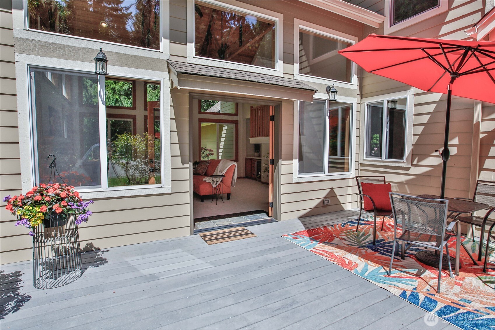 4896 Lucy Lane Property Photo 3