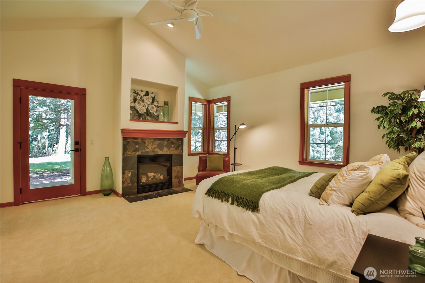 4896 Lucy Lane Property Photo 28