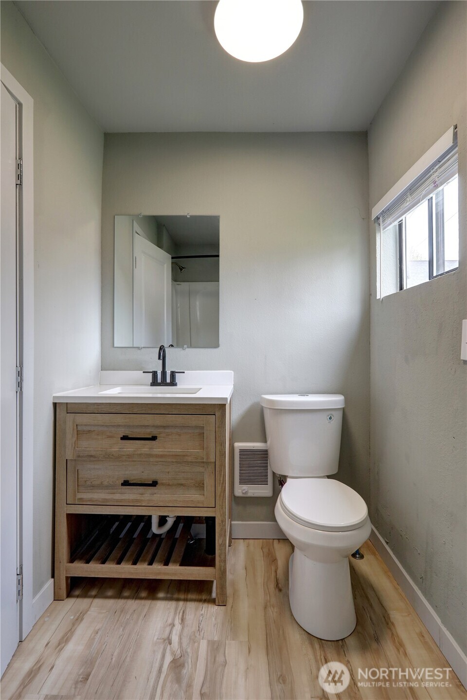 4609 S Thompson Avenue Property Photo 9