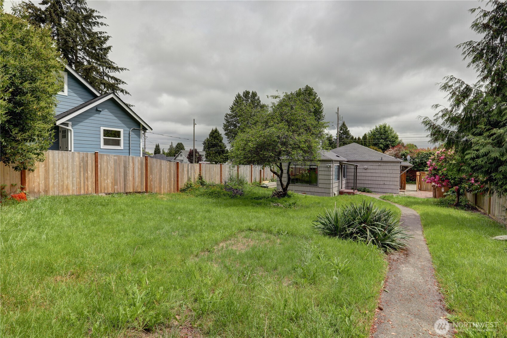 4609 S Thompson Avenue Property Photo 12