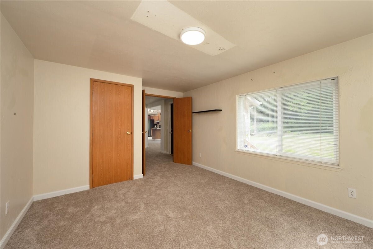 2579 Green Acres Lane Property Photo 12