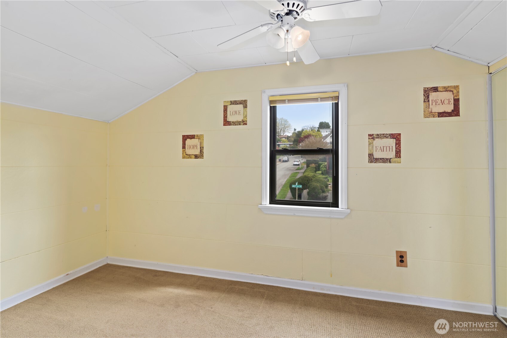 6901 40th Avenue Property Photo 24