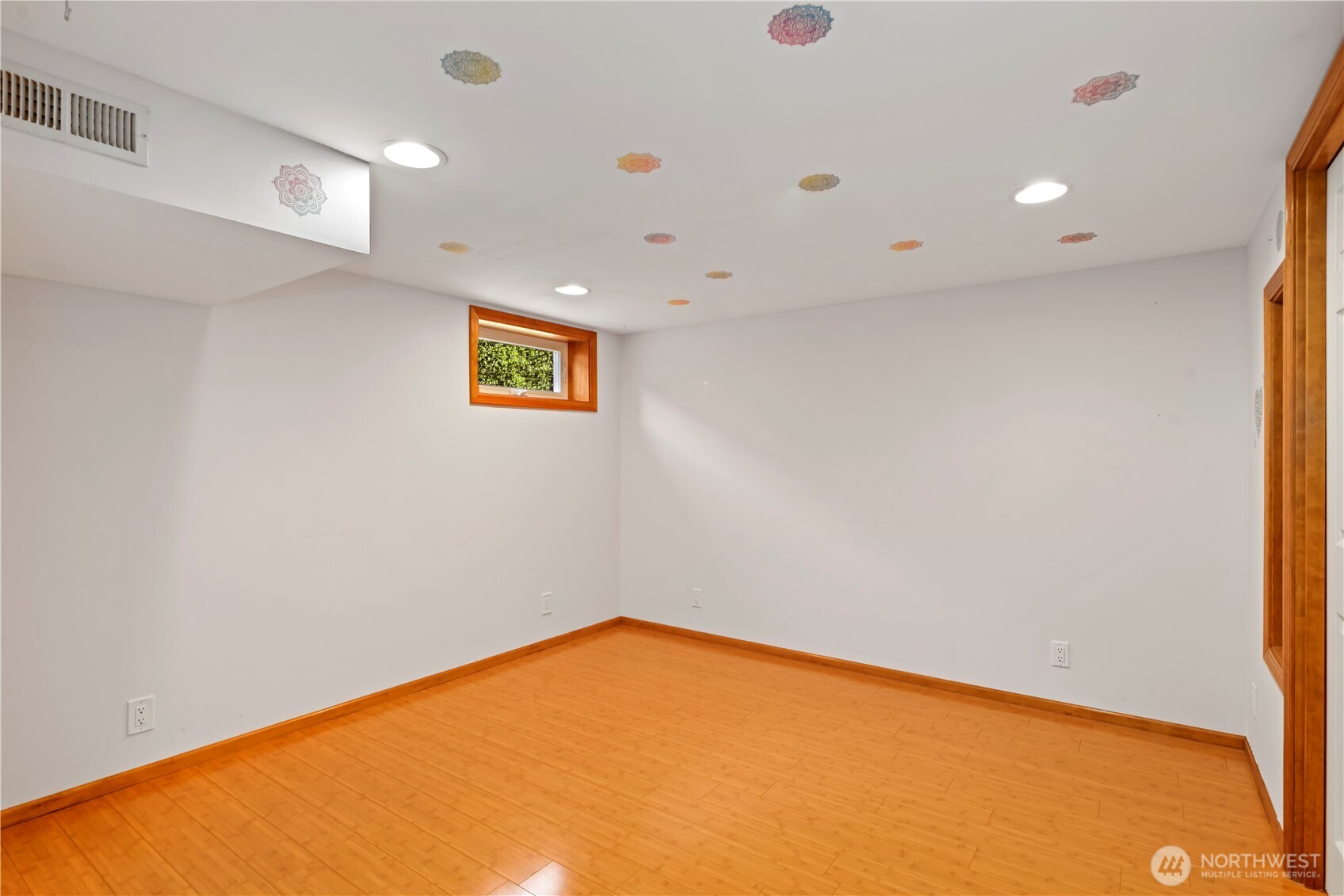 6901 40th Avenue Property Photo 30