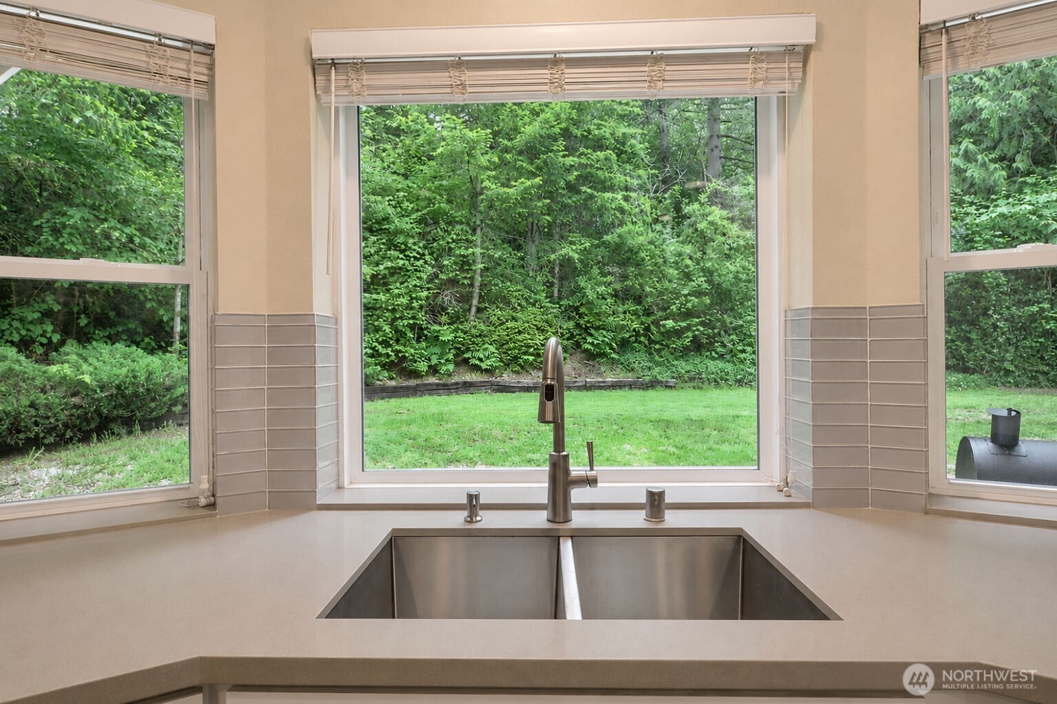 4411 35th Avenue Property Photo 11