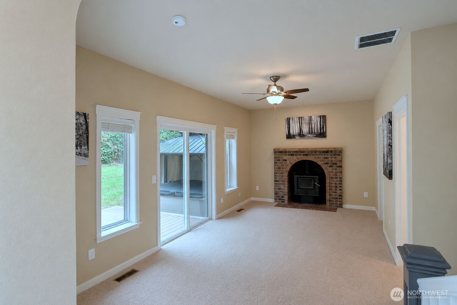 4411 35th Avenue Property Photo 14