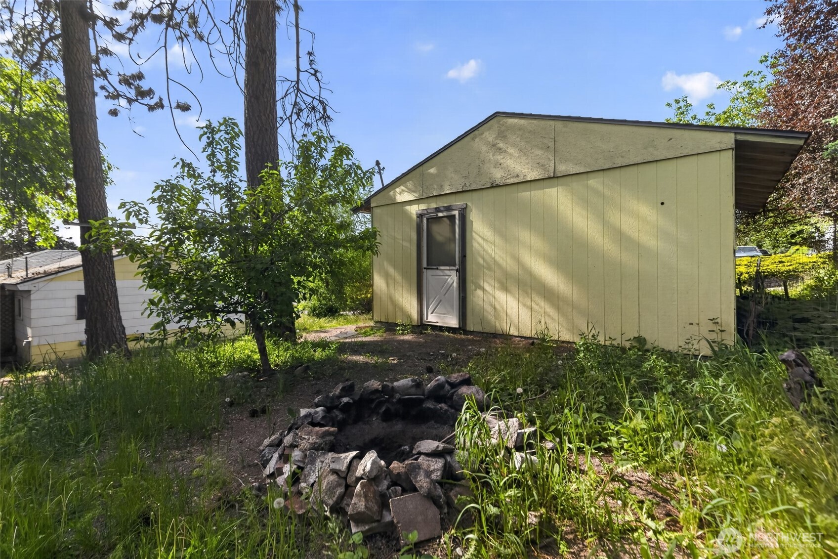611 S Farr Rd Property Photo 17