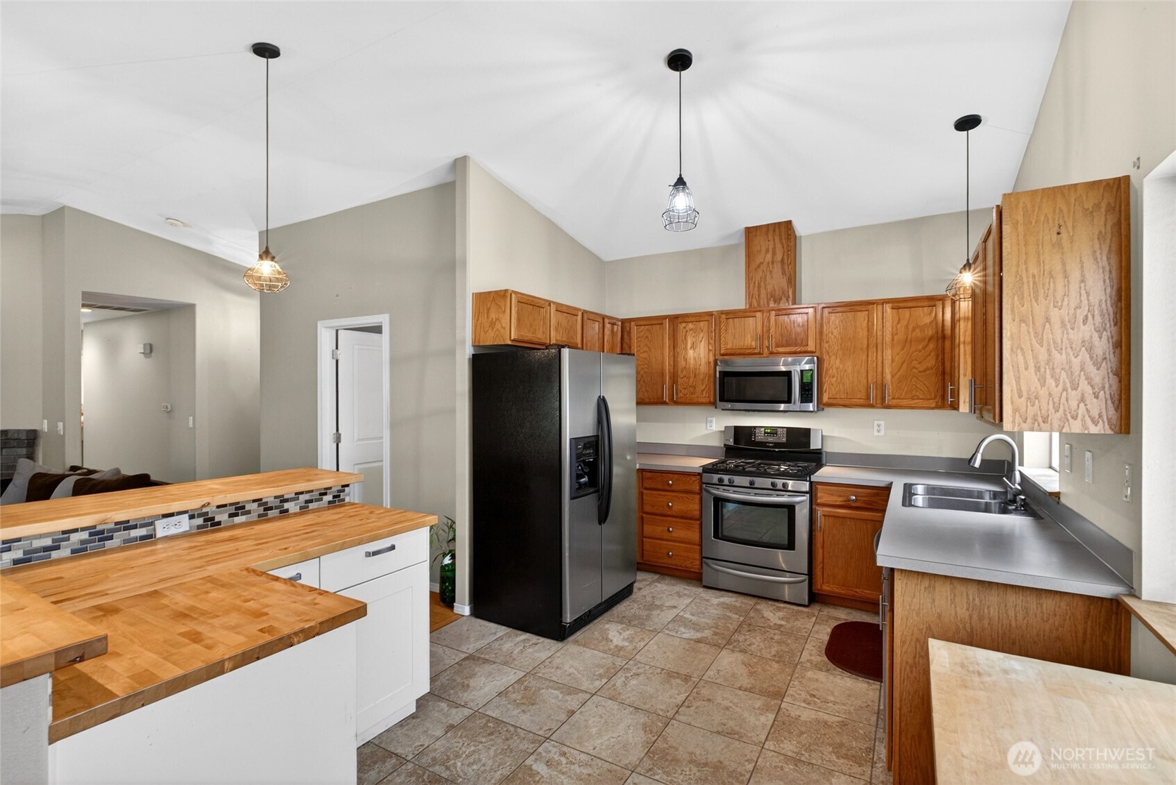 10702 211th Avenue Ct Property Photo 5