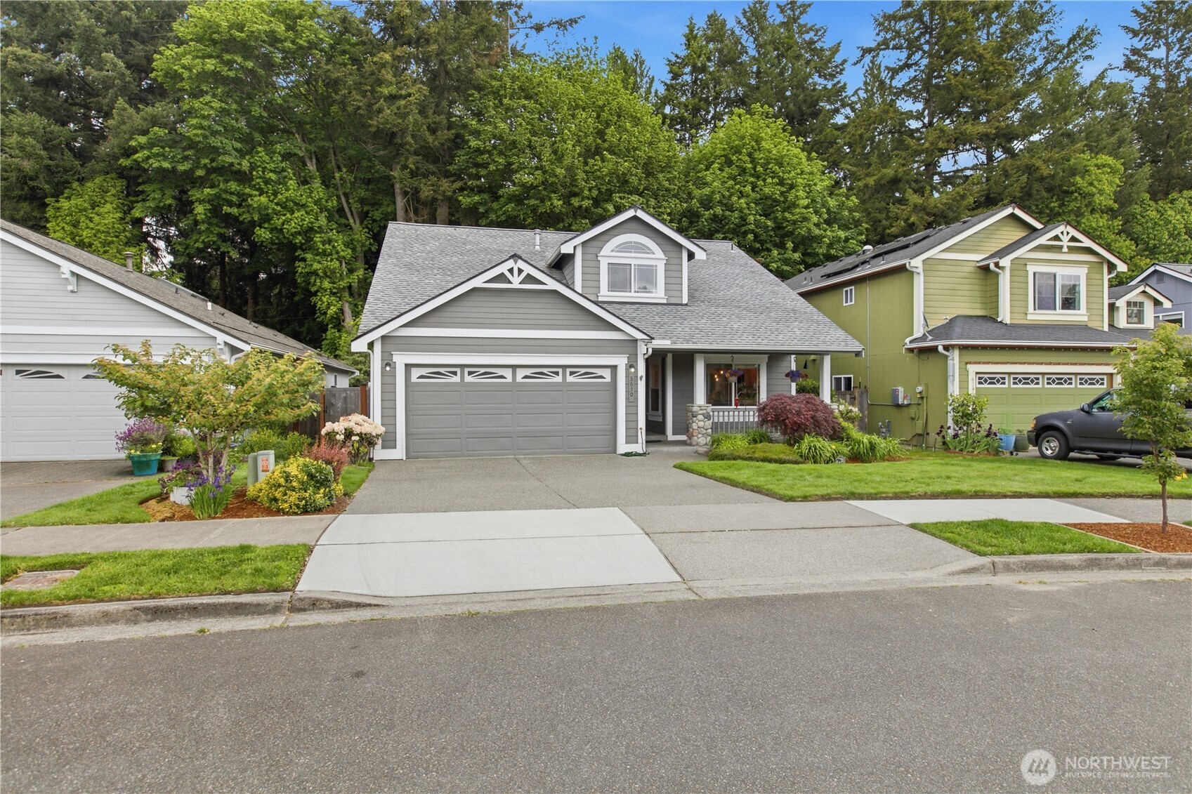 3630 Silver Maple Court Property Photo 3