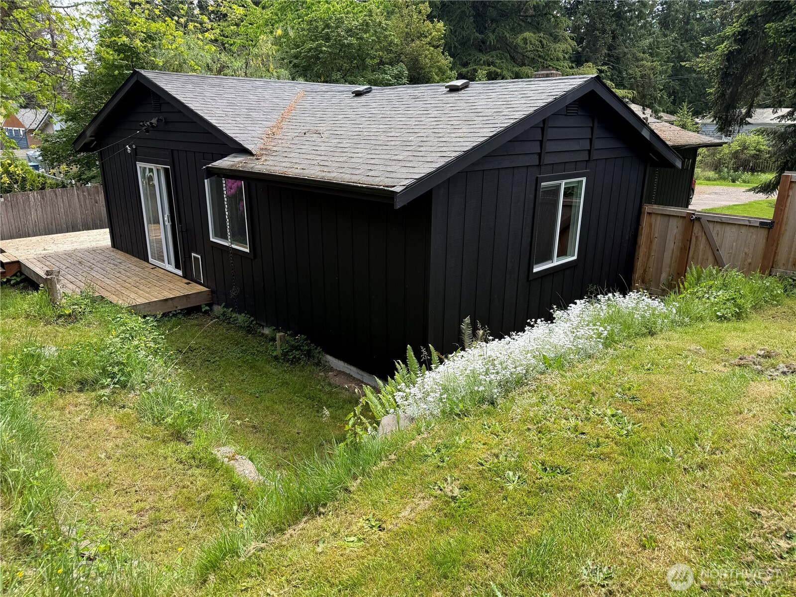 6011 185th Street Property Photo 5