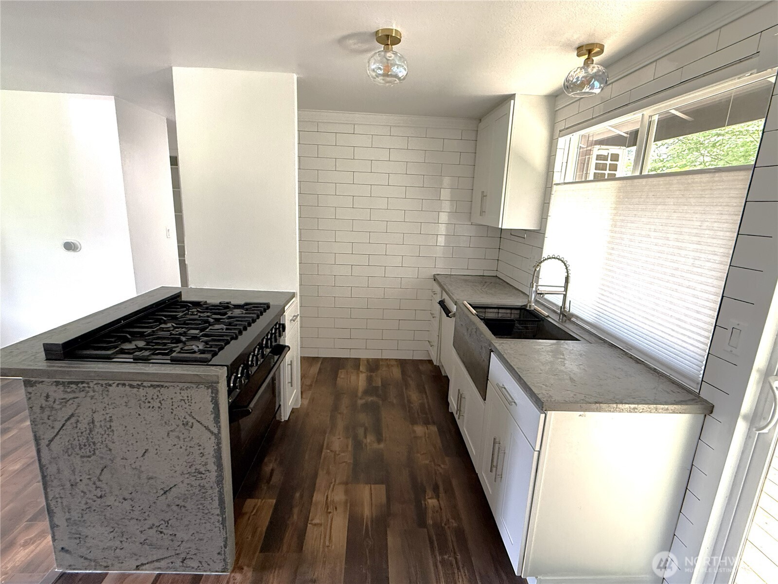 6011 185th Street Property Photo 14