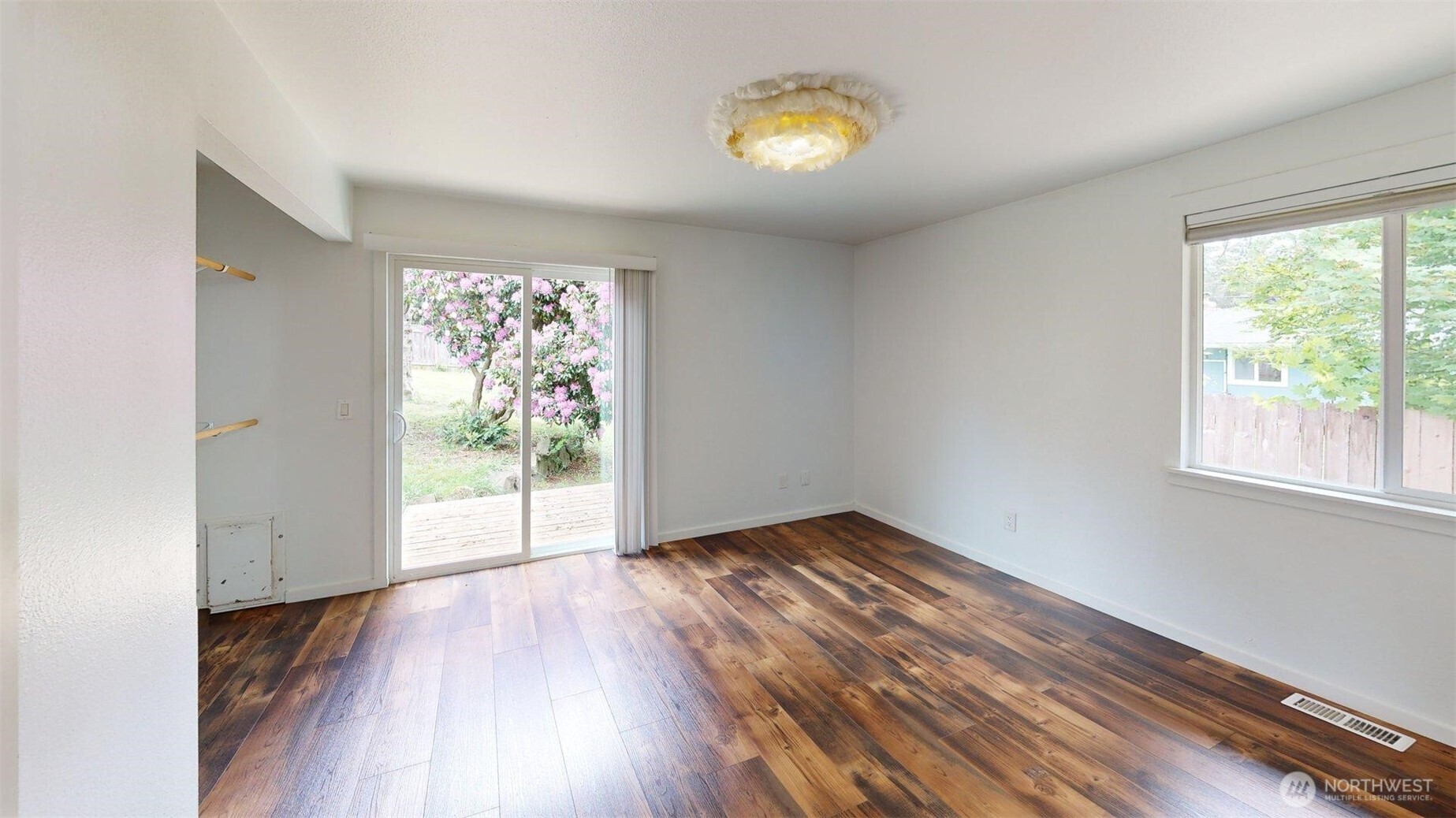 6011 185th Street Property Photo 18