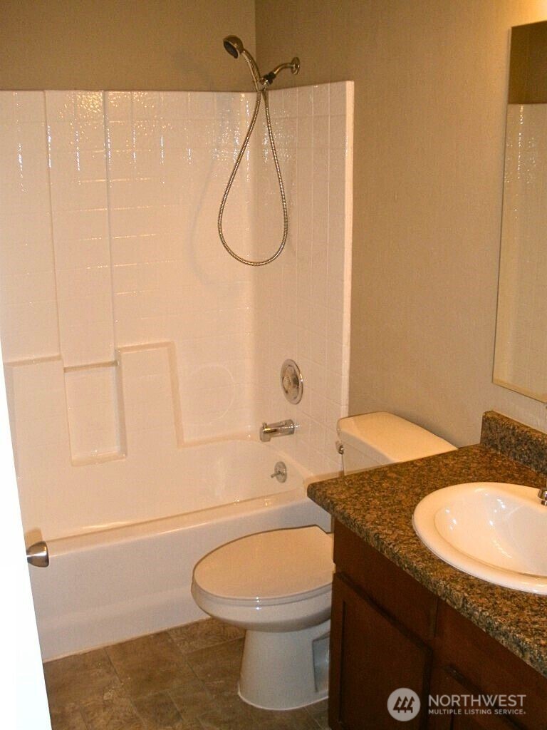 18332 Hurst Road Property Photo 9