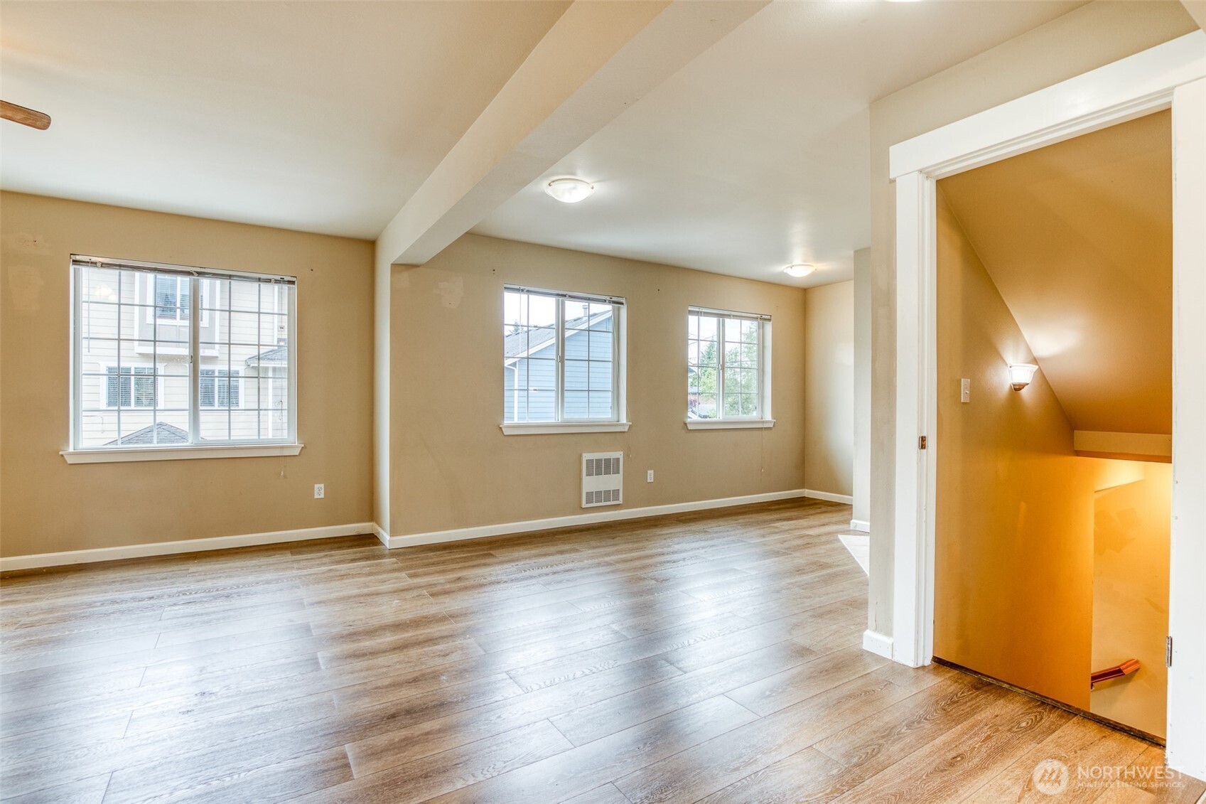 1727 98th Pl Property Photo 5