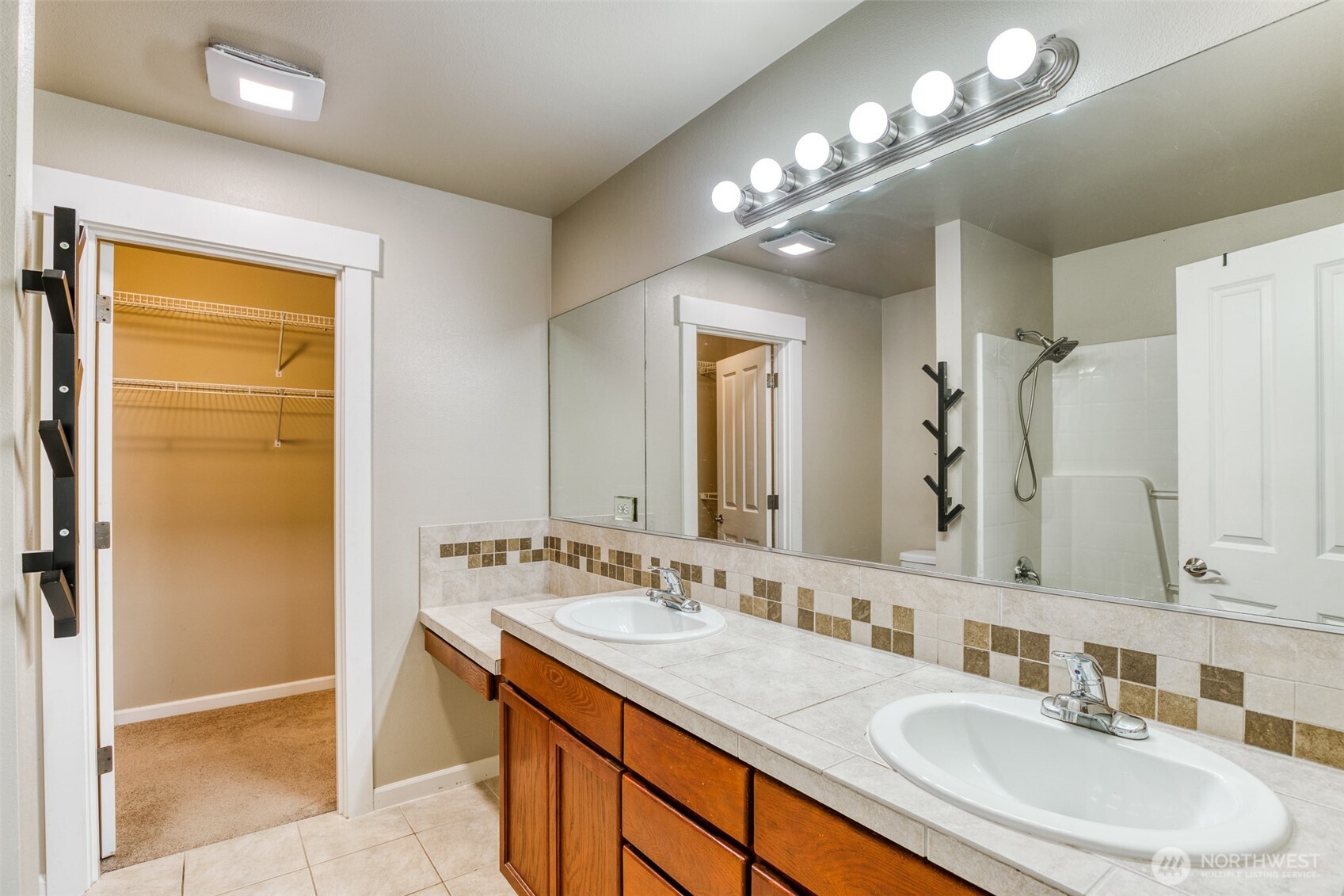 1727 98th Pl Property Photo 17