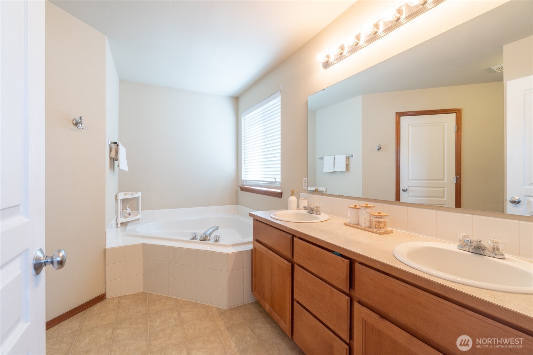 17804 15th Avenue Property Photo 28