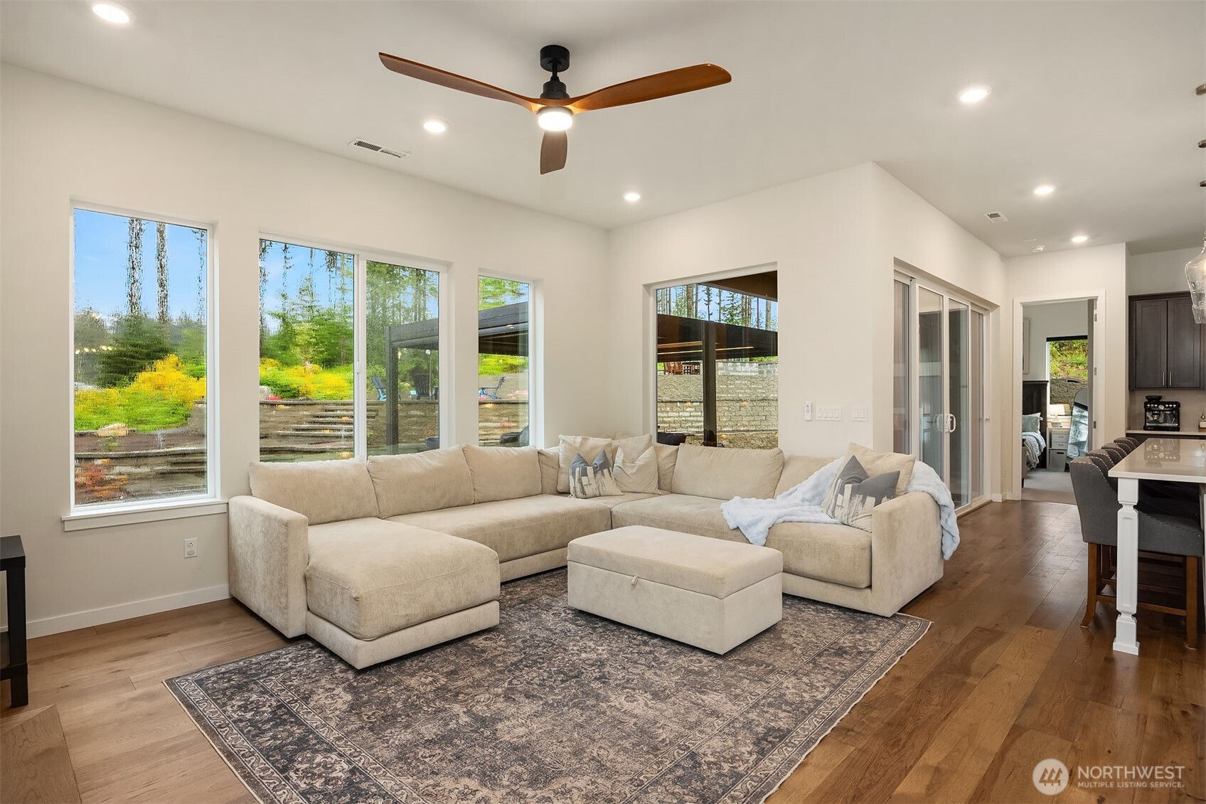 13822 127th Street Property Photo 8