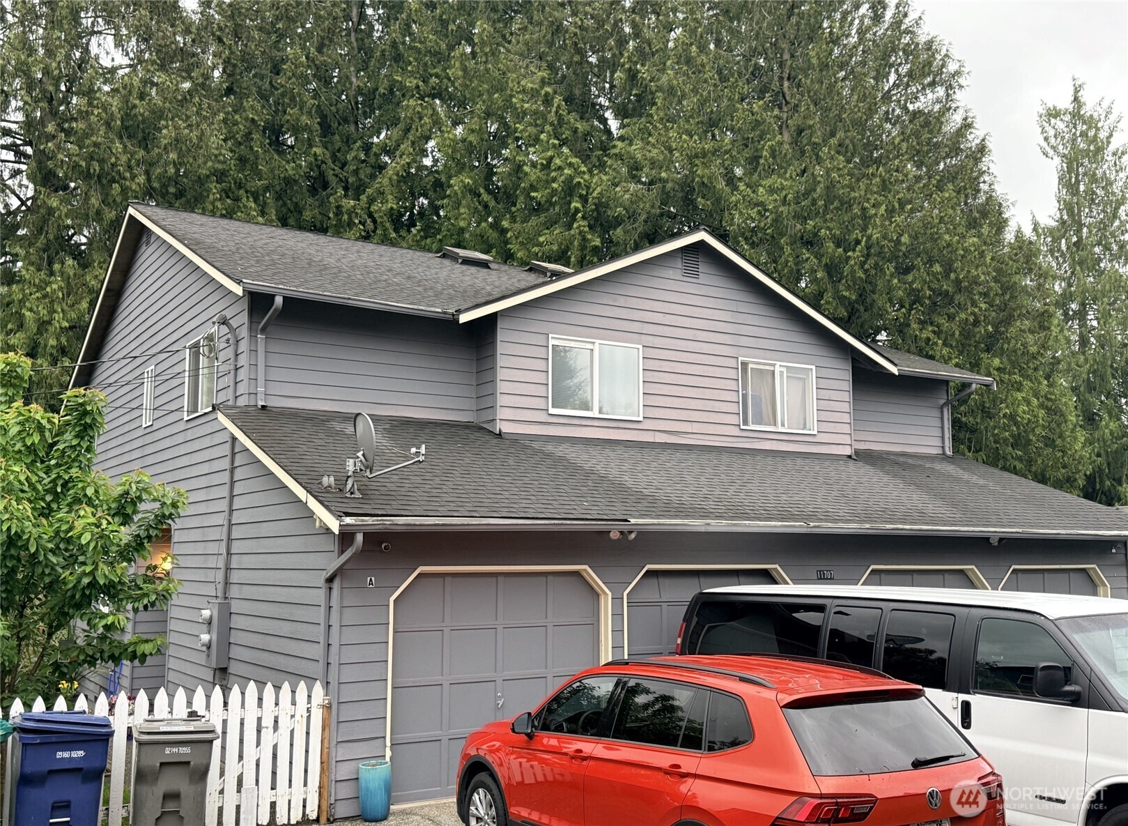 11707 Center Road Property Photo 1
