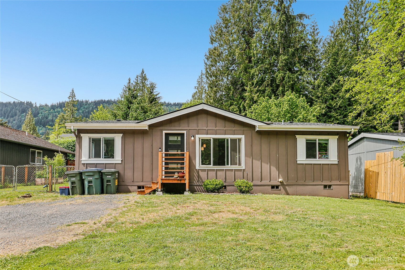 463 Cain Lake Rd Property Photo 1