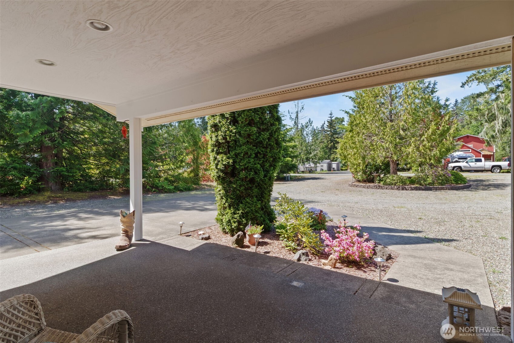 101 N Fairway Drive Property Photo 3