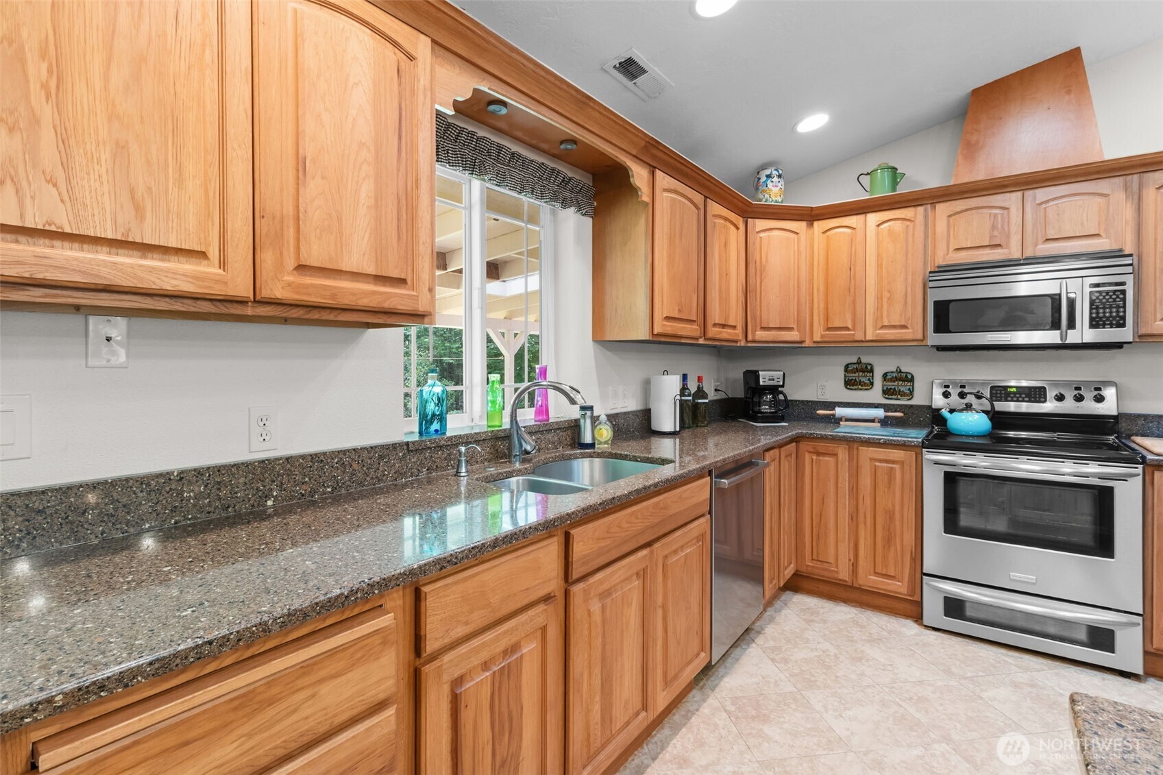 101 N Fairway Drive Property Photo 11