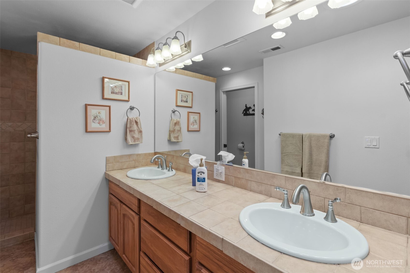 101 N Fairway Drive Property Photo 20