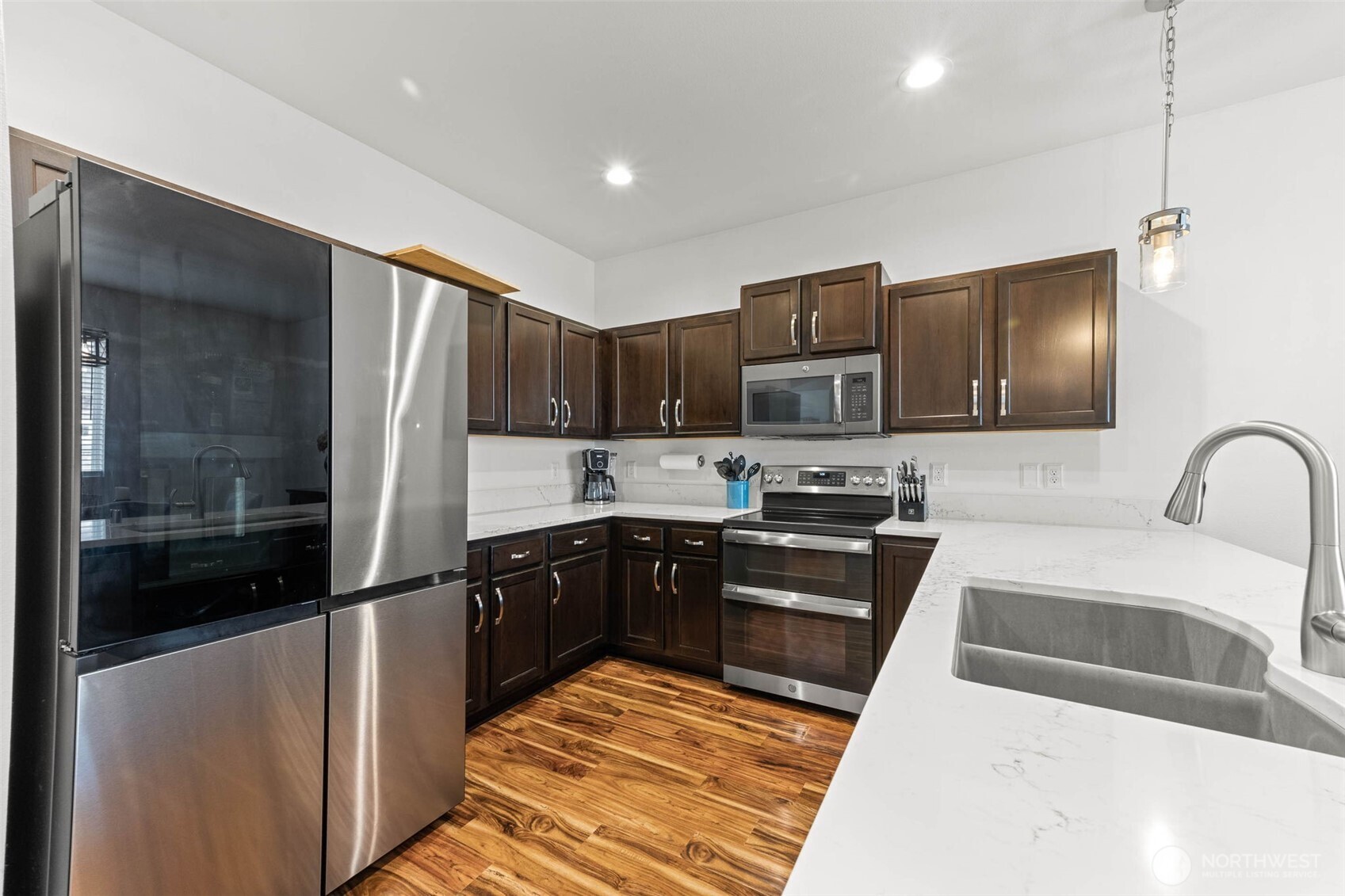 19417 91st Avenue Property Photo 6
