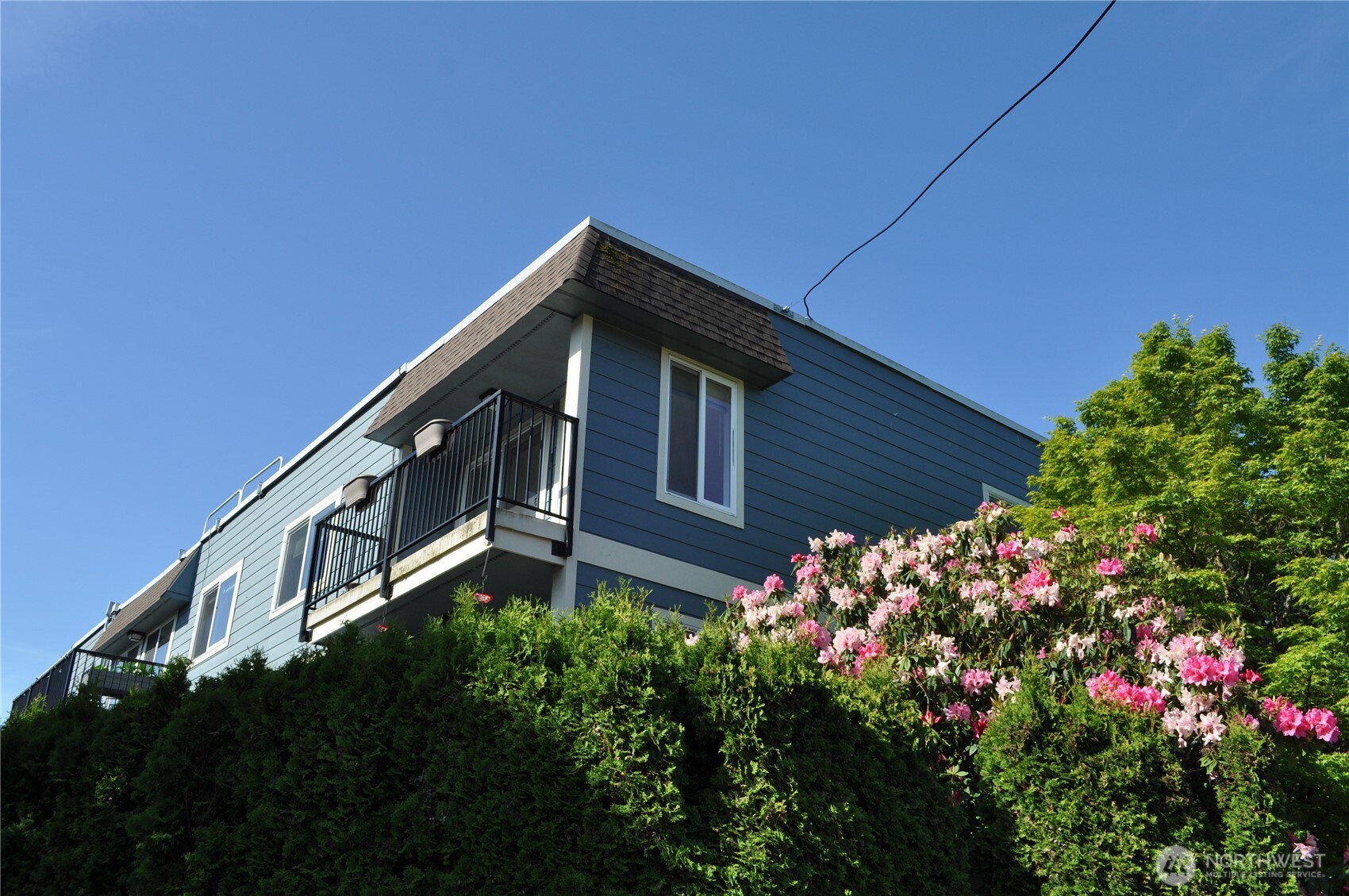 10110 Greenwood Avenue 306 Property Photo 1