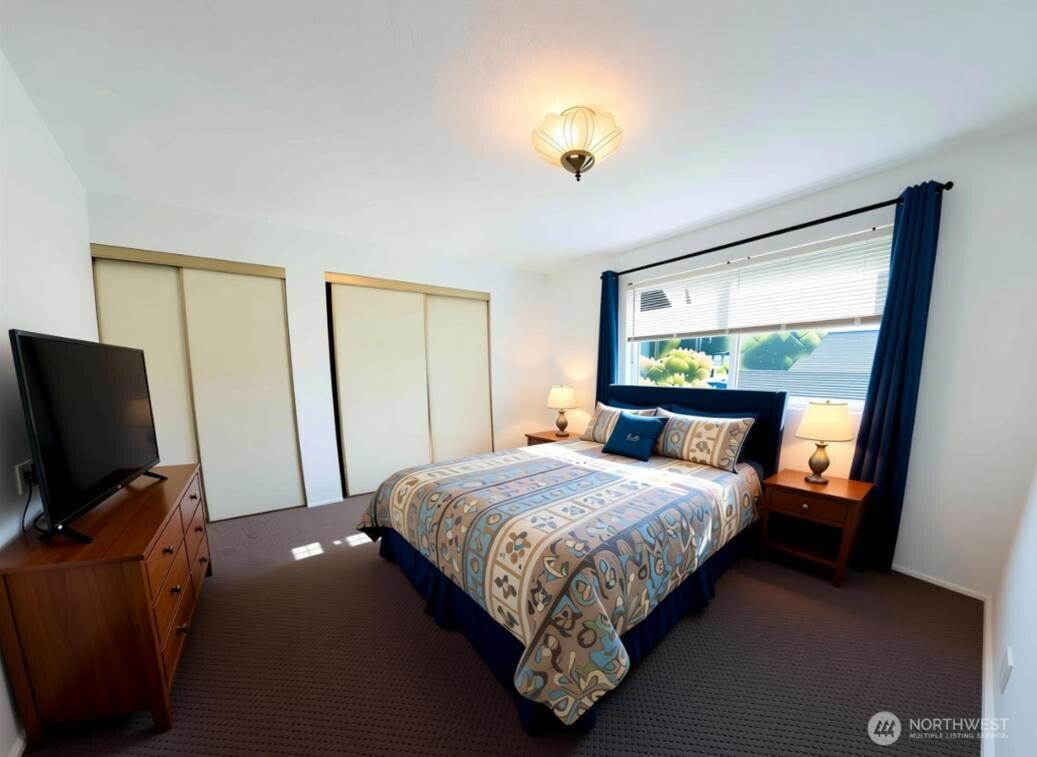 10110 Greenwood Avenue 306 Property Photo 5