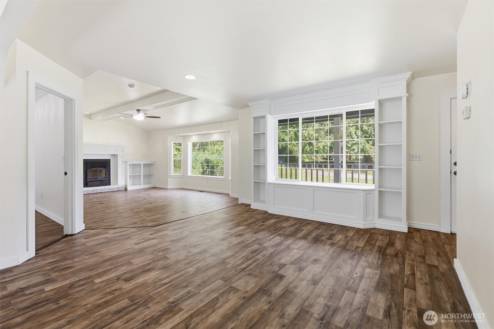 1719 Hemlock Drive Property Photo 4