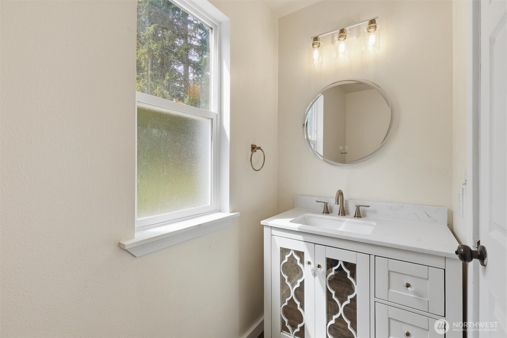 1719 Hemlock Drive Property Photo 8