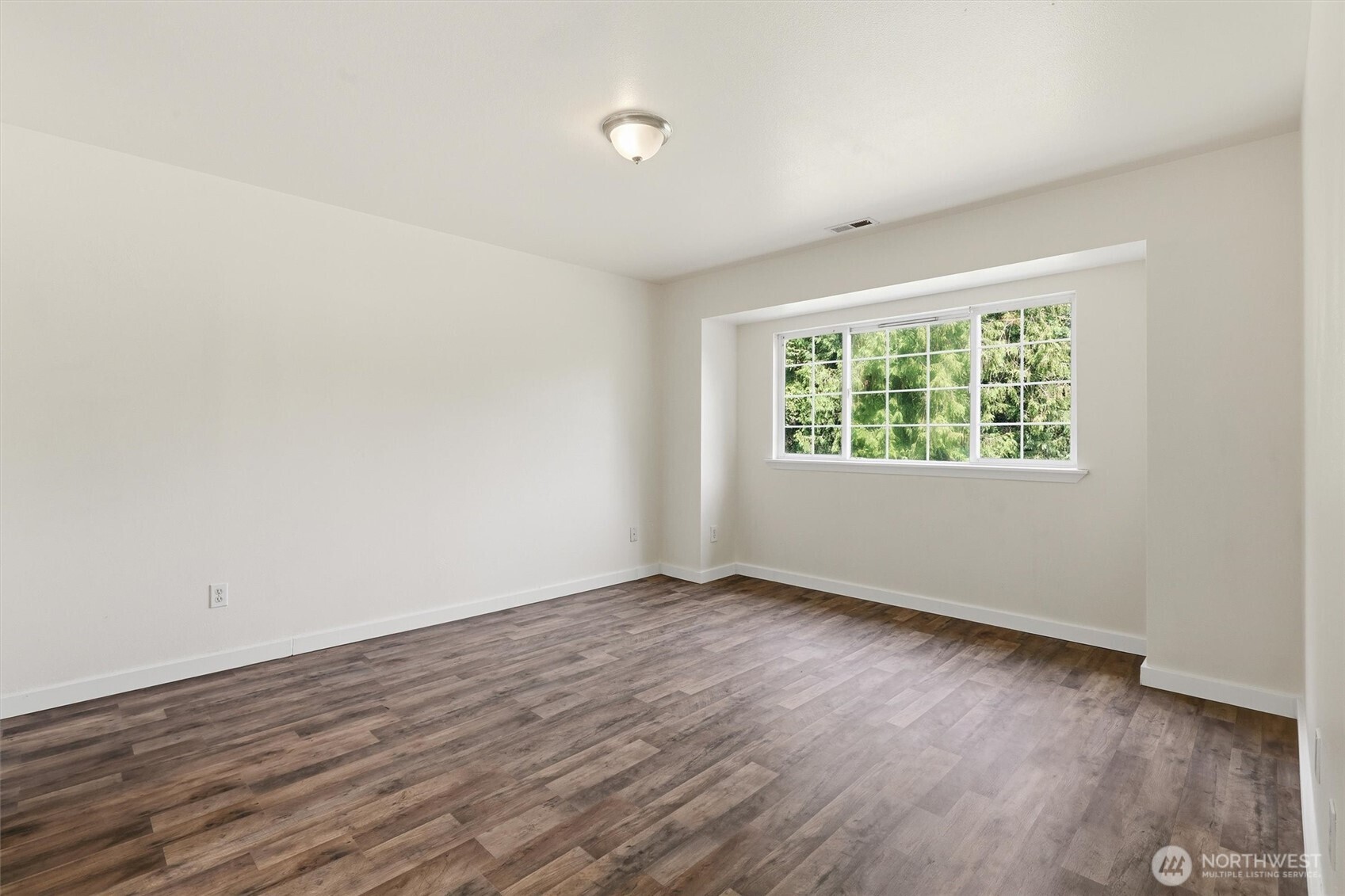 1719 Hemlock Drive Property Photo 10
