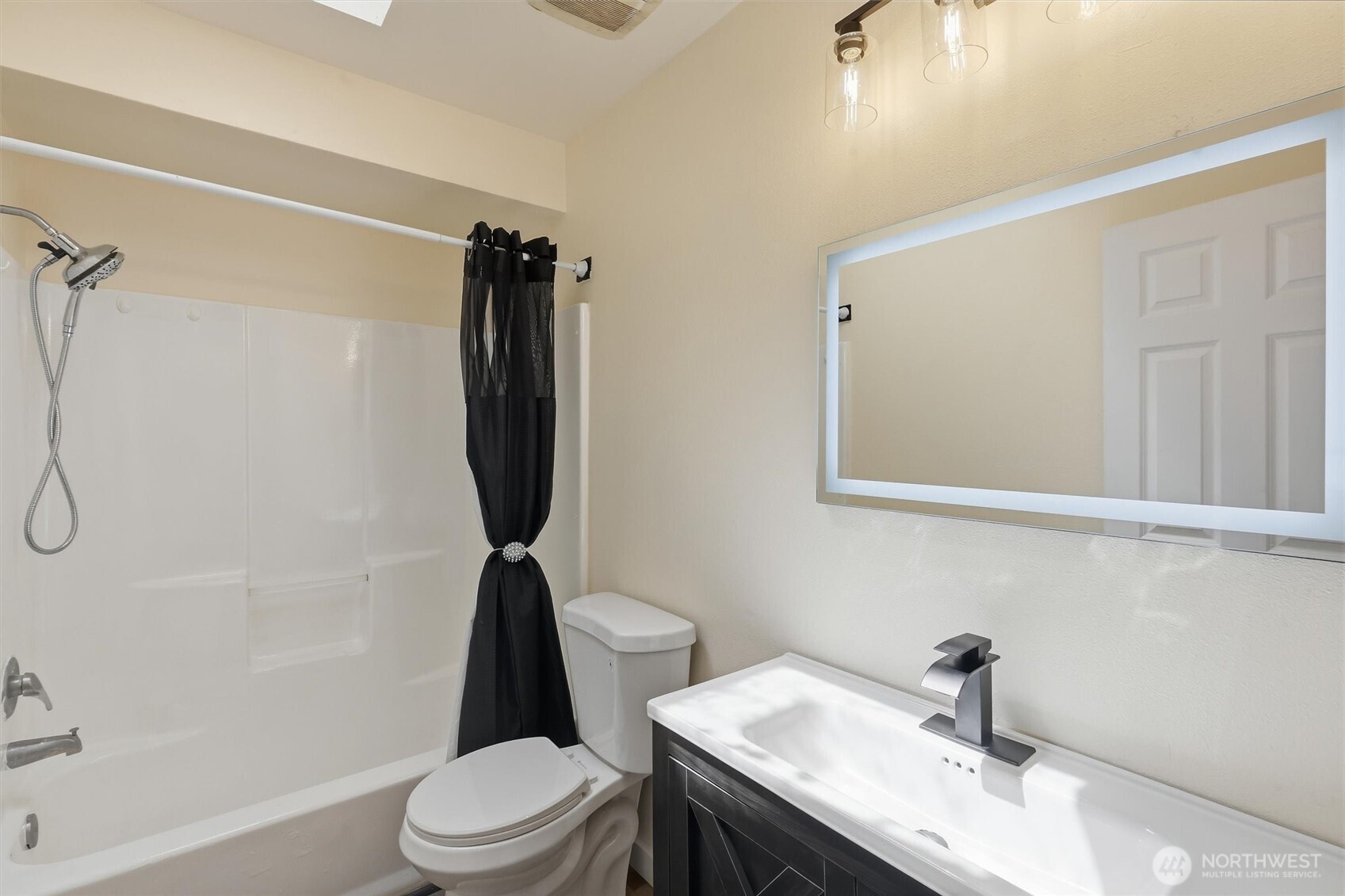 1719 Hemlock Drive Property Photo 17