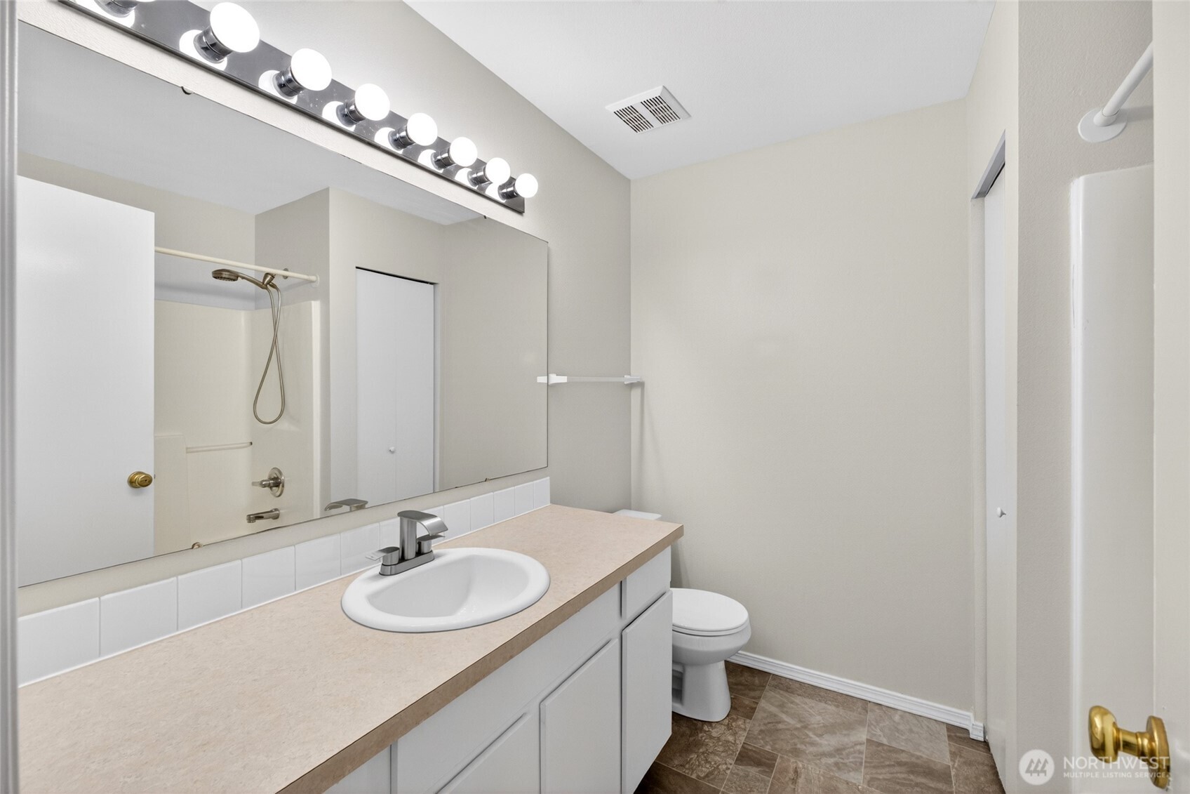 7418 207th Avenue Property Photo 16