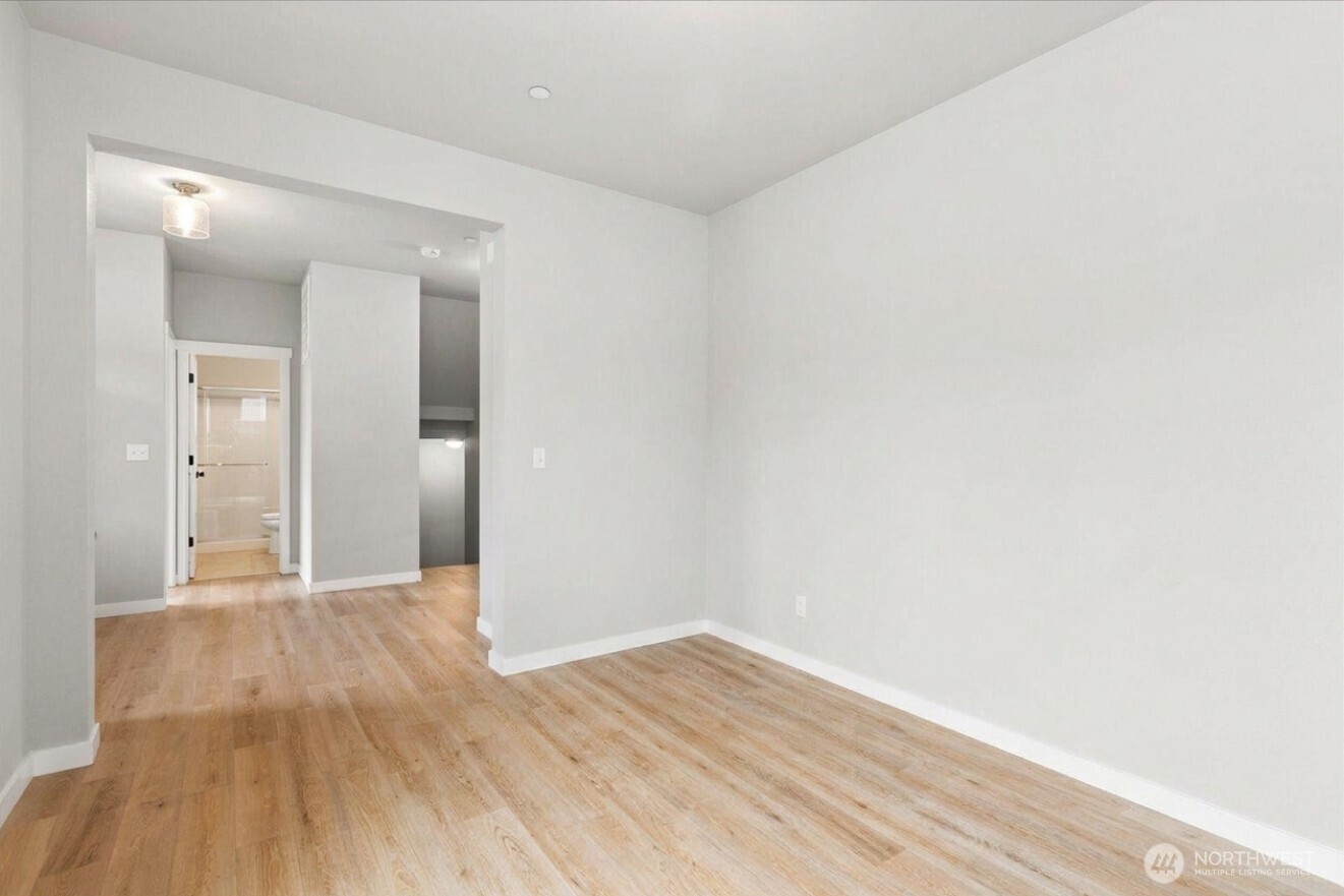 8735 69th Street Property Photo 9
